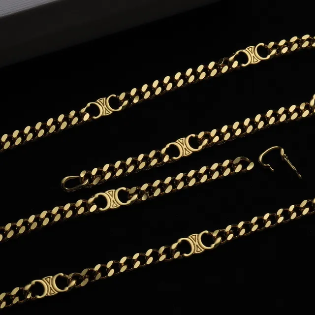 Celine Triomphe Gold Curb-Link Chain Metal Necklace 6