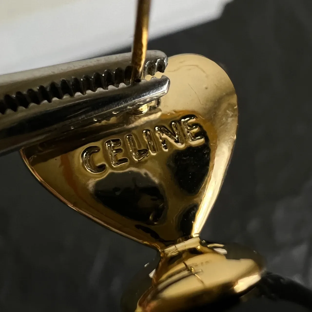 Celine Triomphe Boucles d'oreilles Cœur et Perles Noires 2