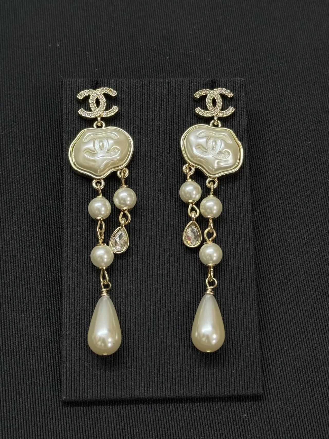 Chanel Beige Gold Interlocking CC Logo Resin Plaque Earrings 3