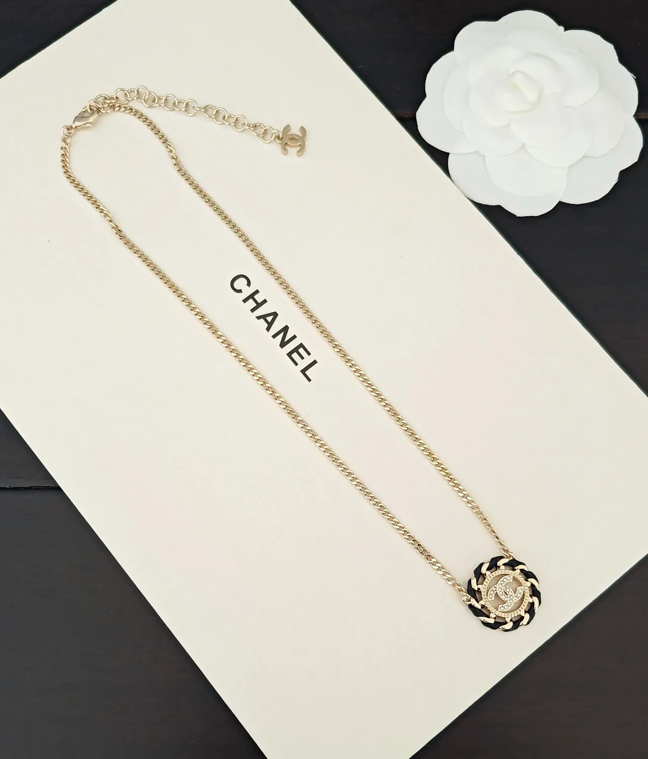Chanel Black Gold Curb Chain Circular CC Logo Pendant Necklace 2