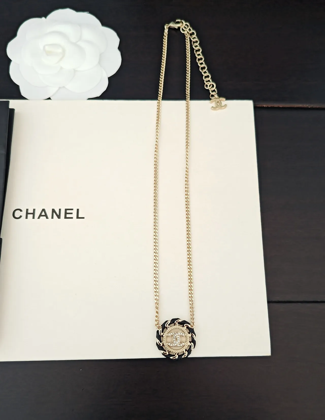 Chanel Black Gold Curb Chain Circular CC Logo Pendant Necklace 5