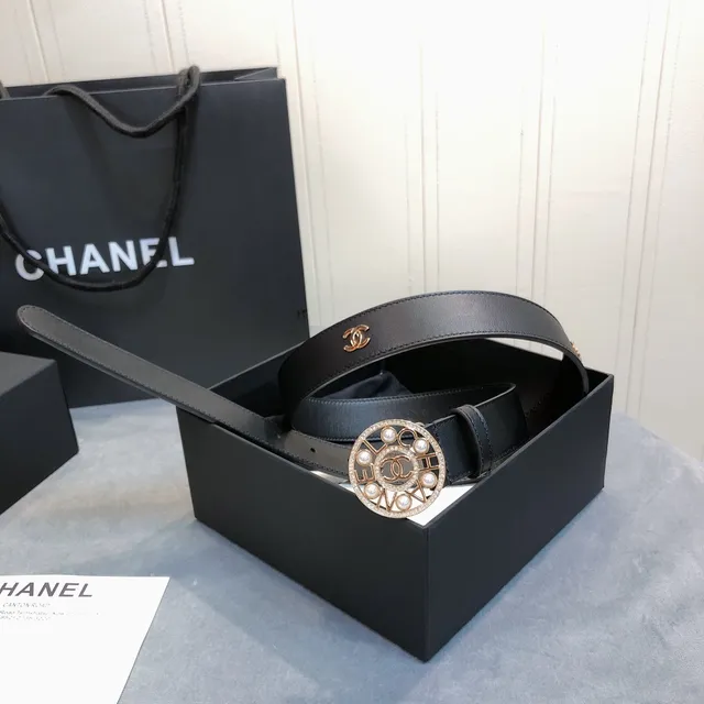 Chanel Black Gold Pearl-Embellished Circular Buckle Interlocking CC Logos Leather Belt 5