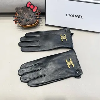 Chanel Black Gold Smooth Interlocking CC Hardware Leather Gloves