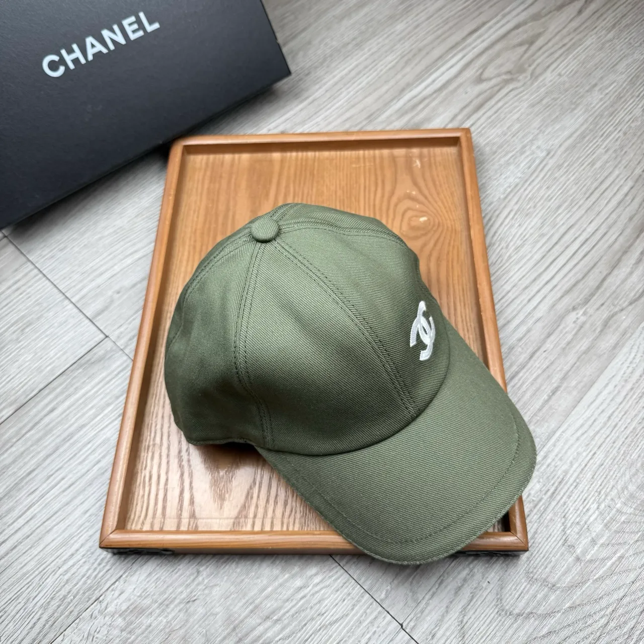 Chanel Black White Six-Panel Construction Embroidered Interlocking CC Logo Baseball Cap 8