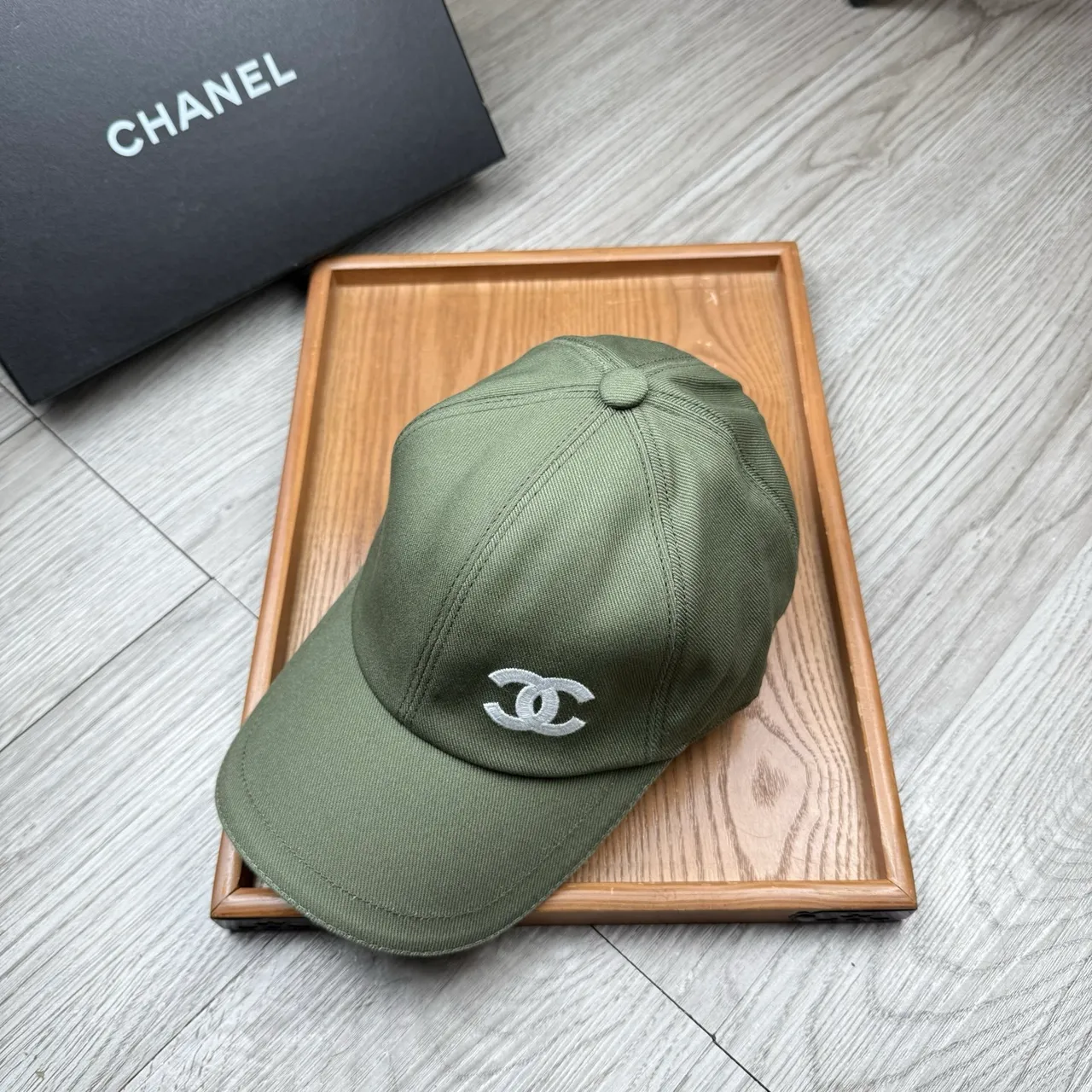 Chanel Black White Six-Panel Construction Embroidered Interlocking CC Logo Baseball Cap 3