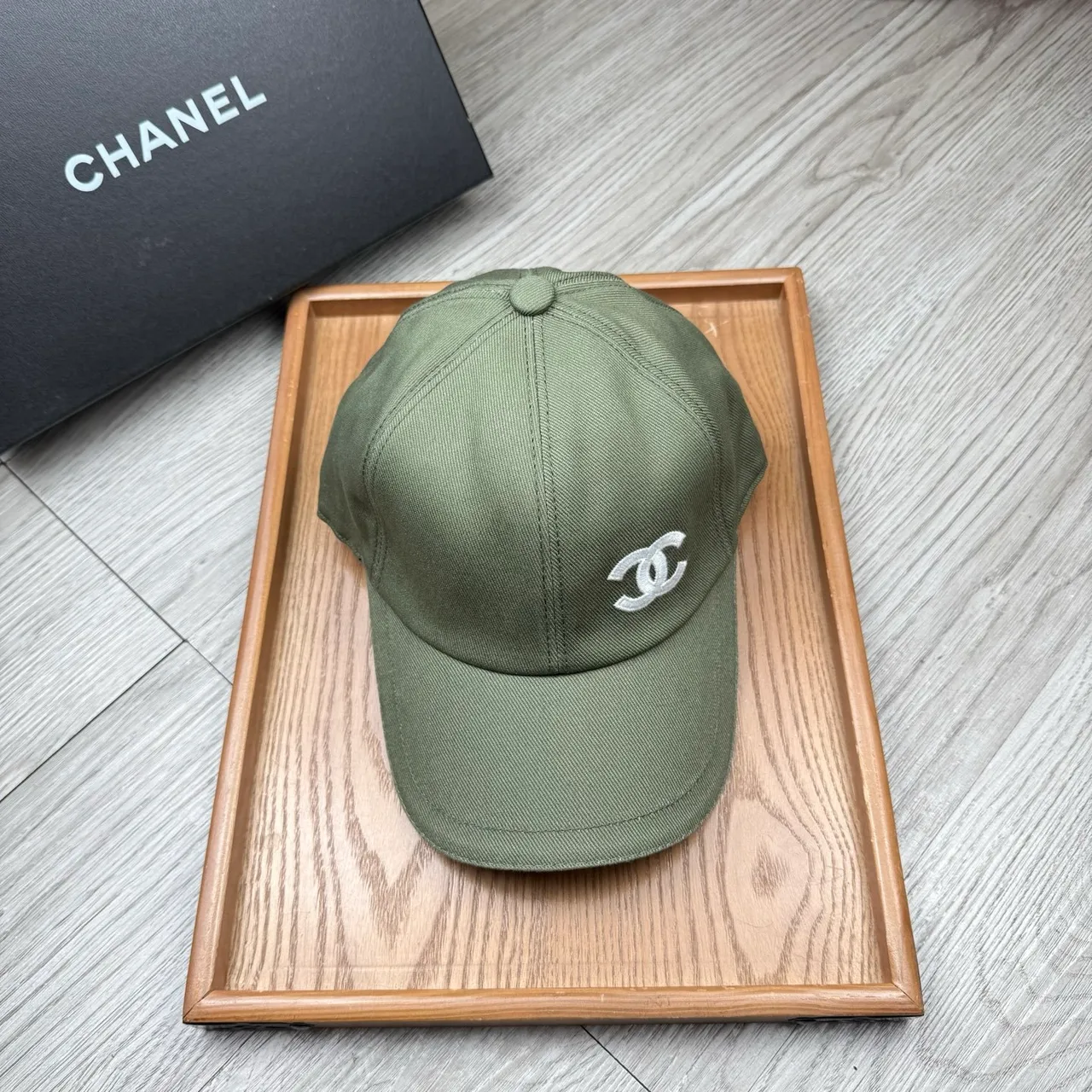 Chanel Black White Six-Panel Construction Embroidered Interlocking CC Logo Baseball Cap 9