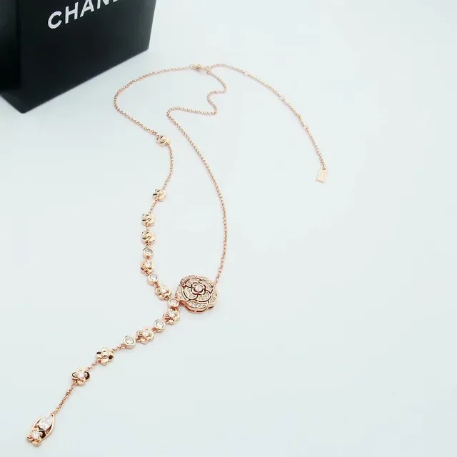 Colar Chanel Camélia Prata Branco Motivo Floral Camélia Pedras Pavé-Set 3