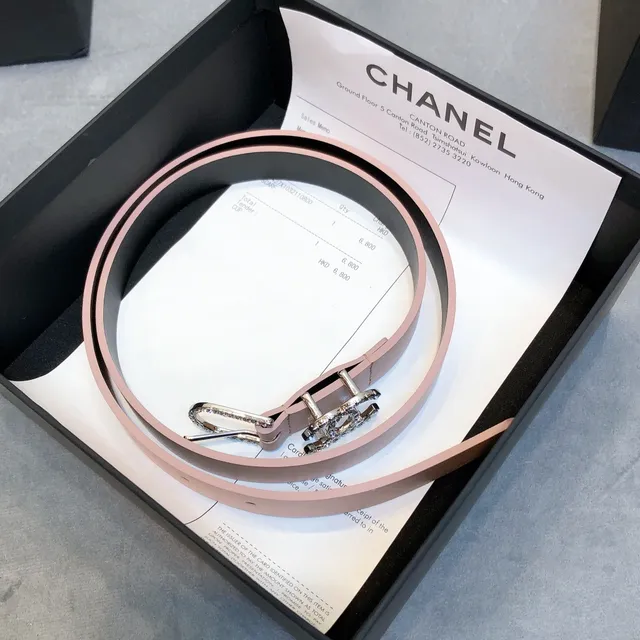 Chanel CC ceinture rose poussière ornée de cristaux en cuir 5