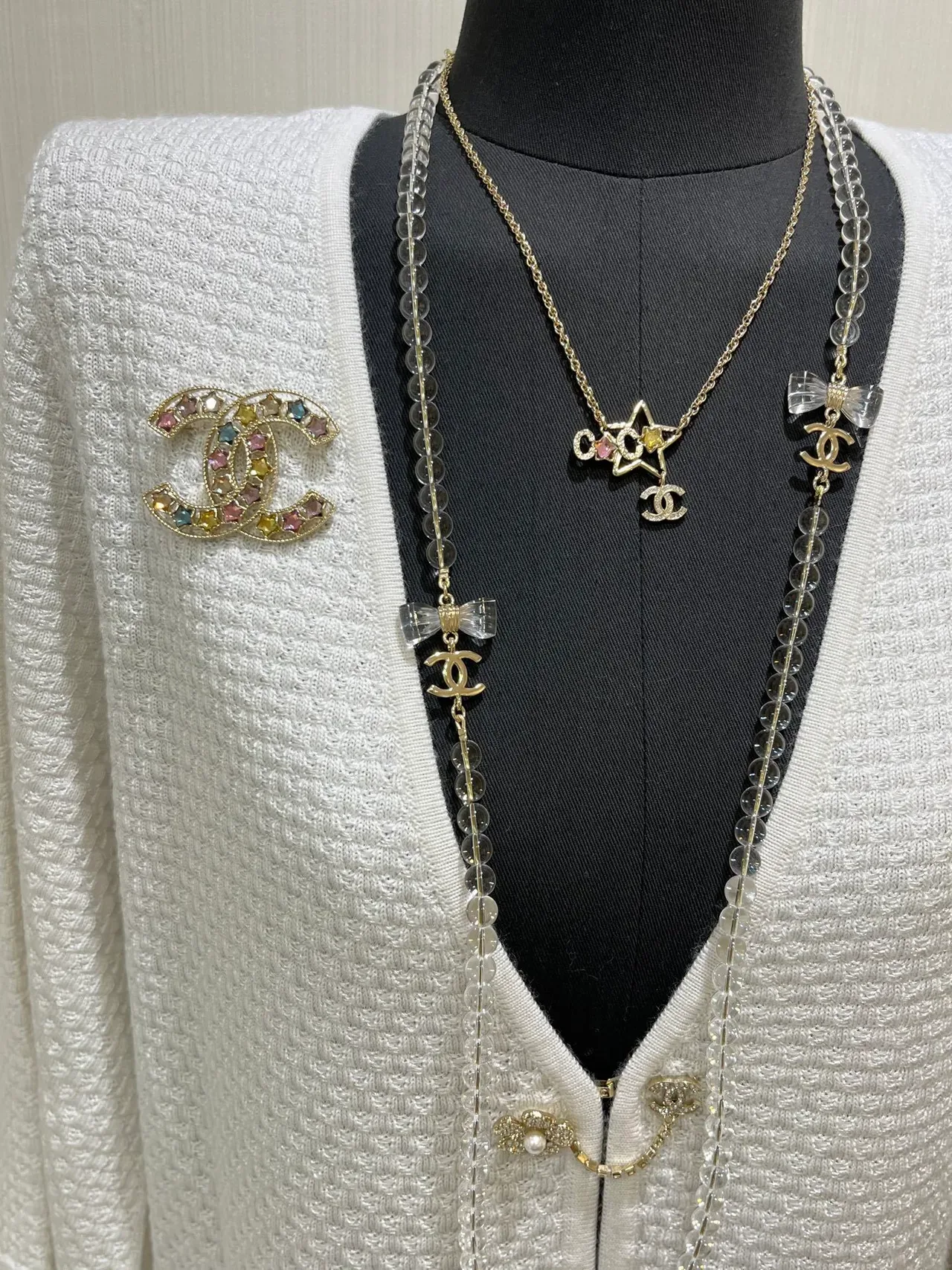 Chanel CC Broche Estrela Cristal Multicolor Dourado 2