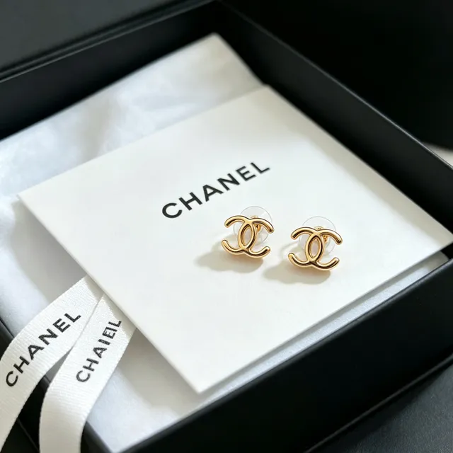 Chanel CC Gold Transparent Interlocking Logo Earrings 5