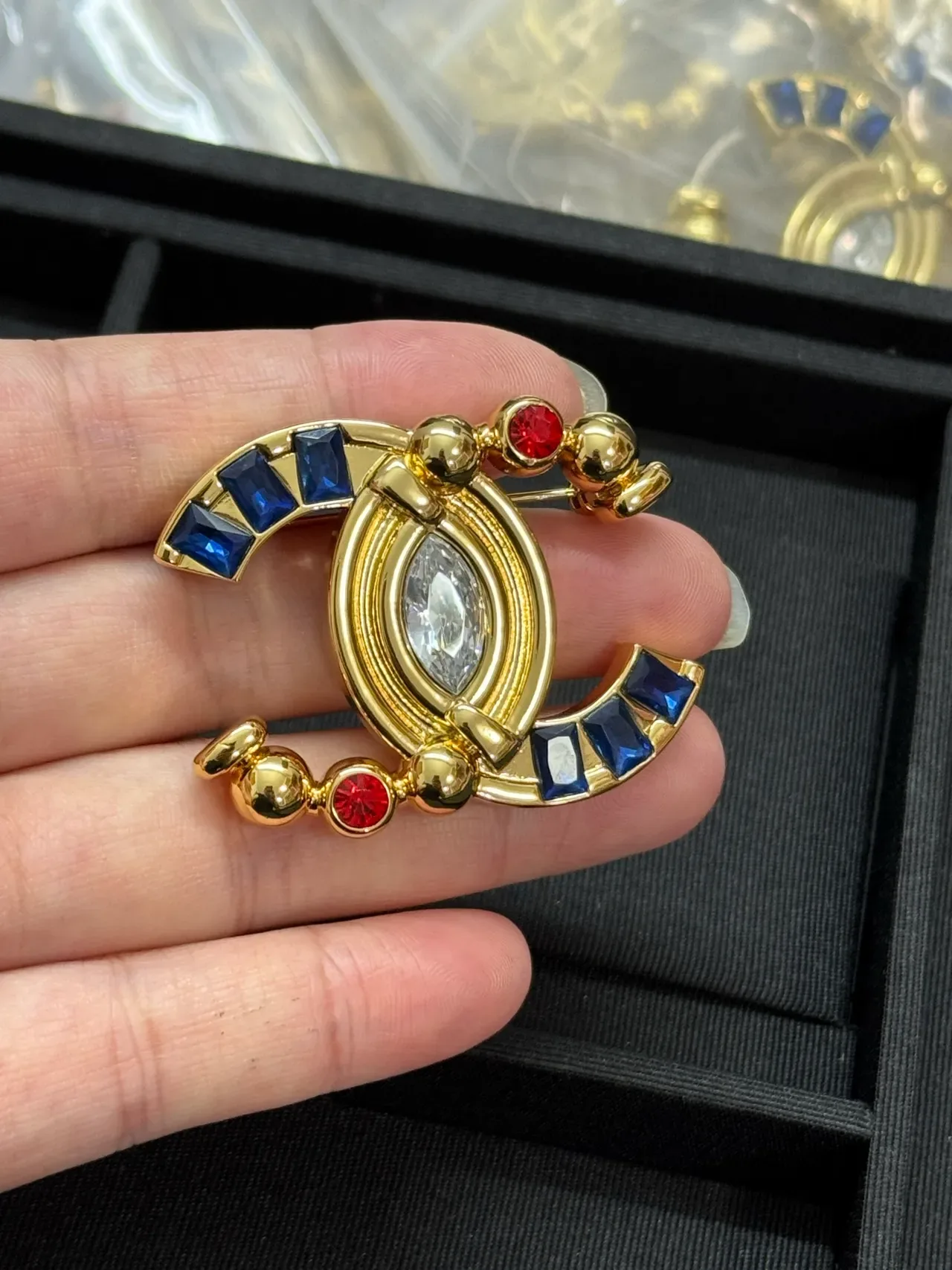 Chanel CC Logo Dorado Azul Metal Interlocking Broche 5