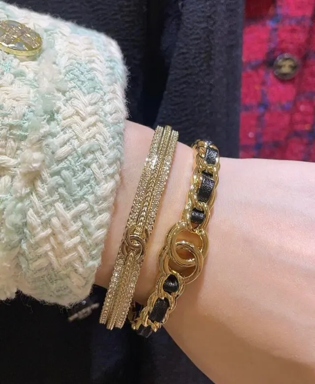 Chanel CC Logo Chain Gold Black Leather Insert Bracelet 8