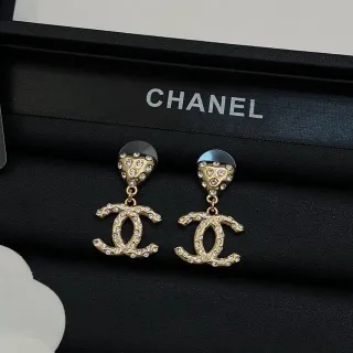 Chanel CC Logo 水晶垂坠耳环