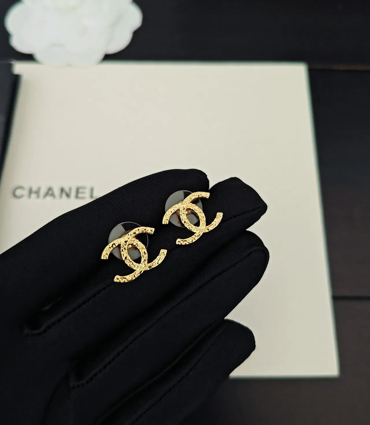 Chanel CC Logo Stud Gold Black Interlocking Earrings 2