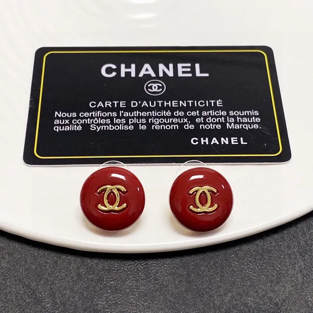 Chanel CC Logo Stud Red Gold Glossy Enamel Interlocking Earrings 7