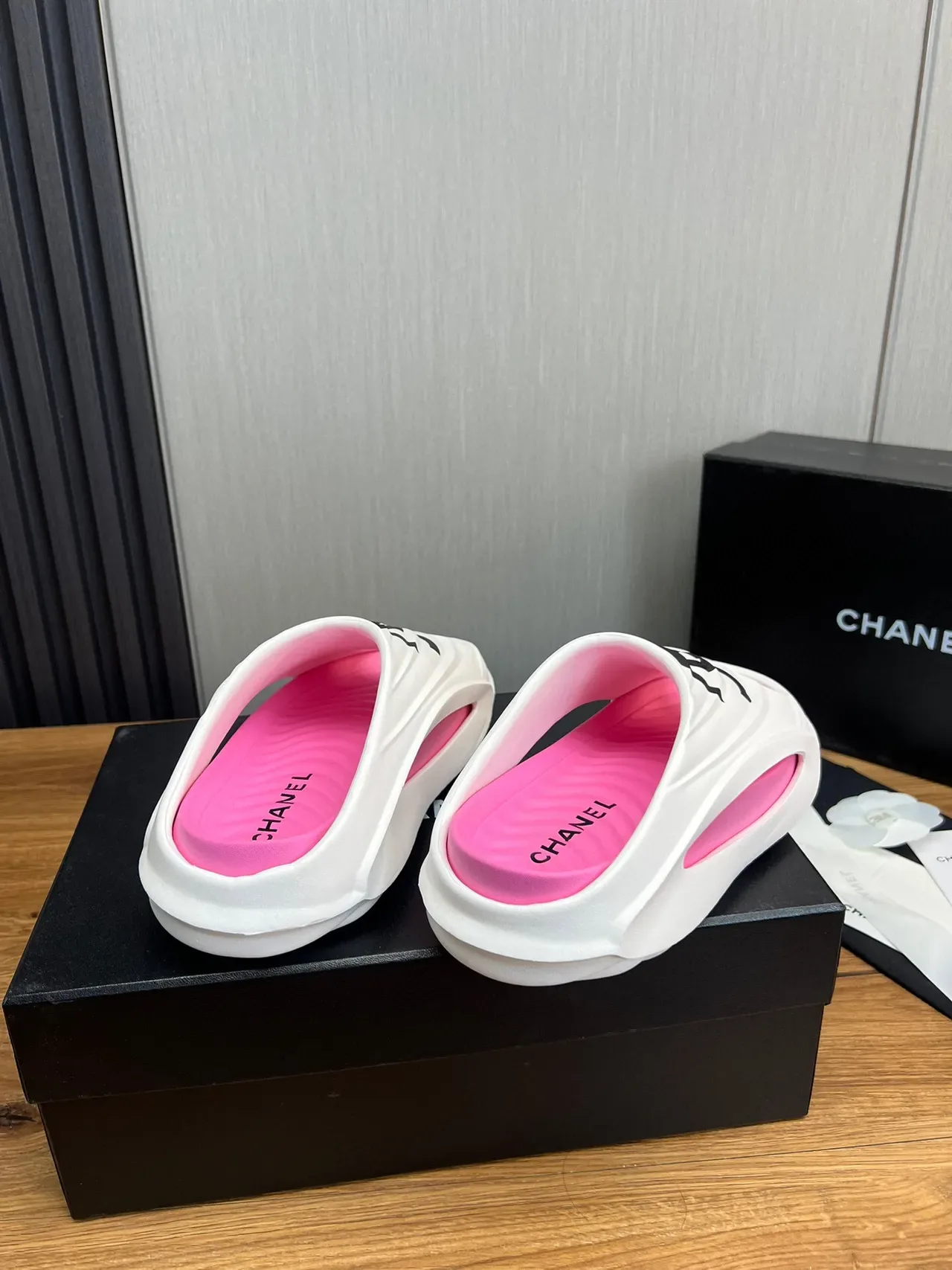 Chanel CC Slide White and Pink Slippers 7