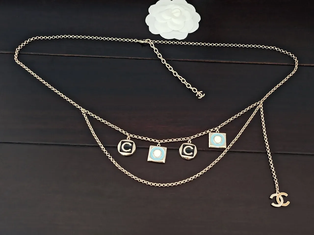 Chanel Coco Émail Charm Collier Tono Doré 3