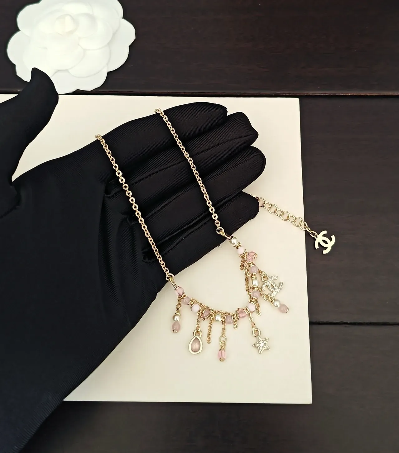 Collar Chanel Cadena de Oro Rosa Multi-Charm 2