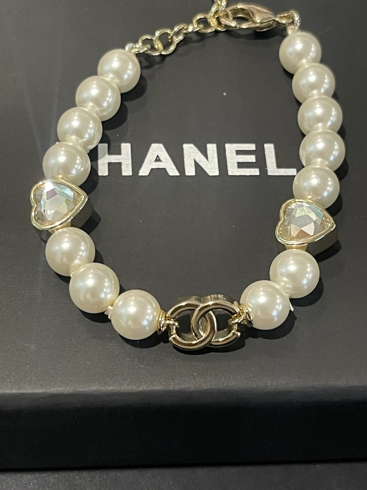 Chanel Bracelet perles or blanc cœurs-crystals accents bracelet 4