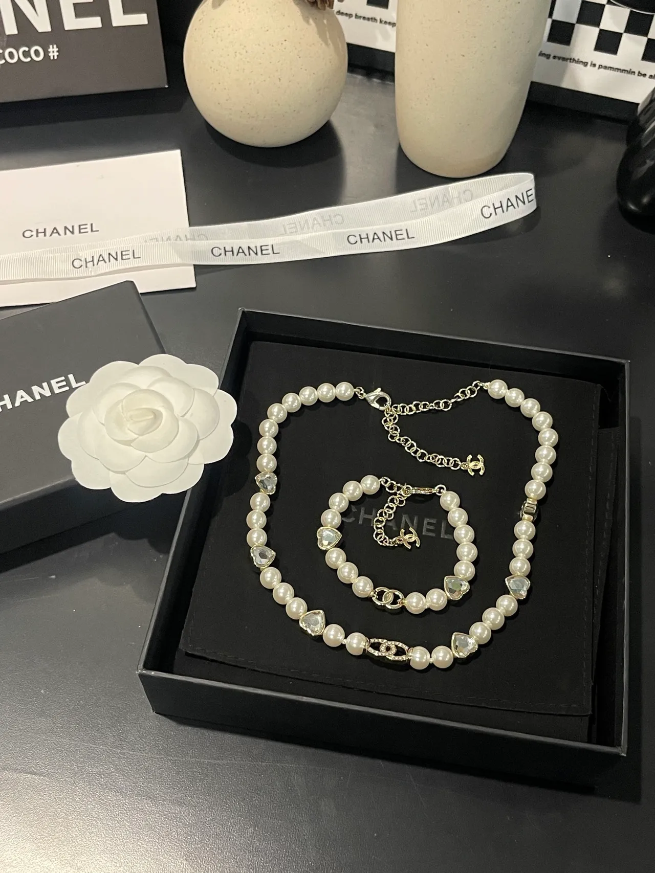 Chanel Bracelet perles or blanc cœurs-crystals accents bracelet 7
