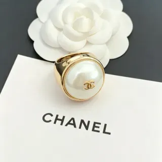 Chanel 珍珠印章戒指 镀金 白珍珠戒指