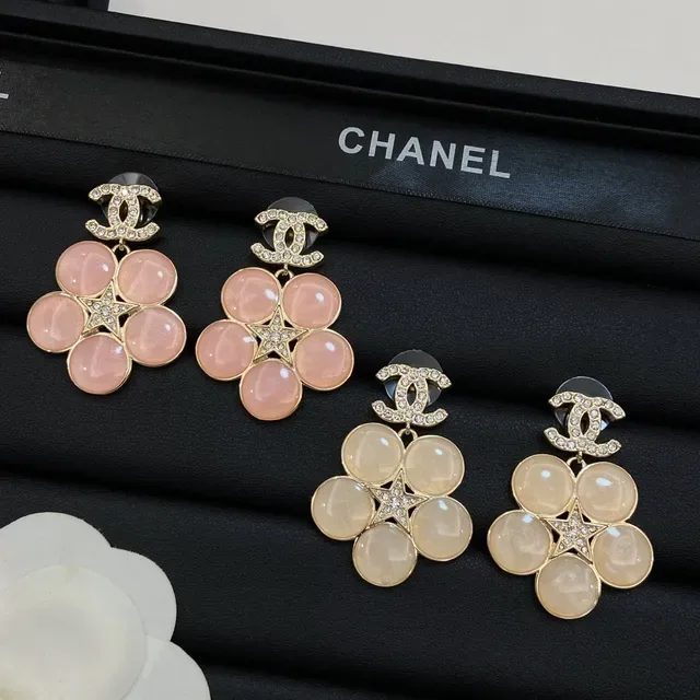 Chanel Boucles d'Oreilles Rose Beige Floral Cluster Cabochon 6