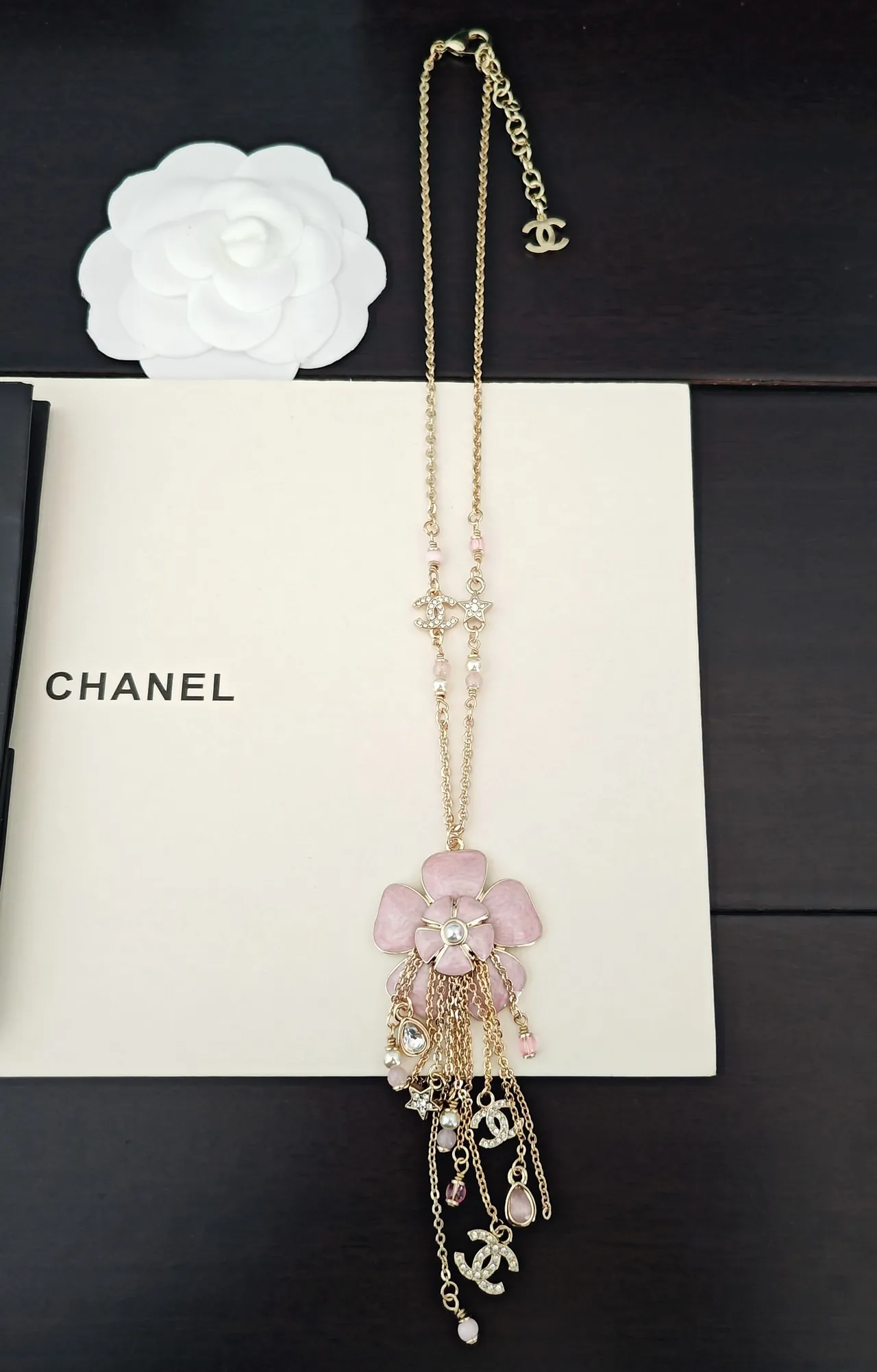 Chanel Chaîne Or Rose Émail Camélia Pendentif Collier 4