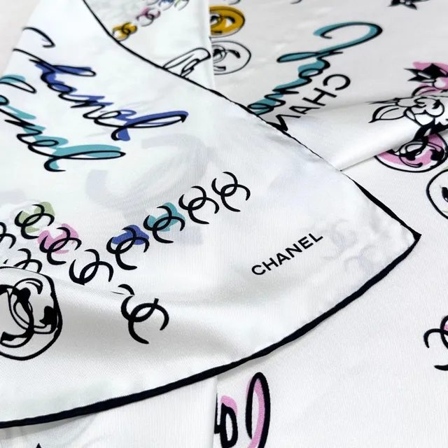 Chanel Scarf-Tied Strapless Graphic-Print Vest Top 3