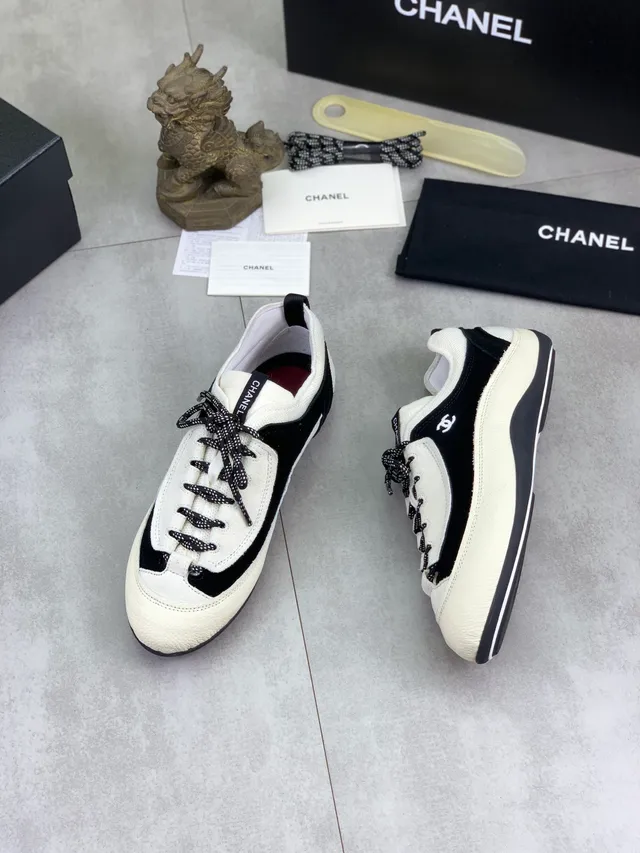 Chanel White Black Two-Tone Panelled Suede And Leather Lifestyle Sneakers 5