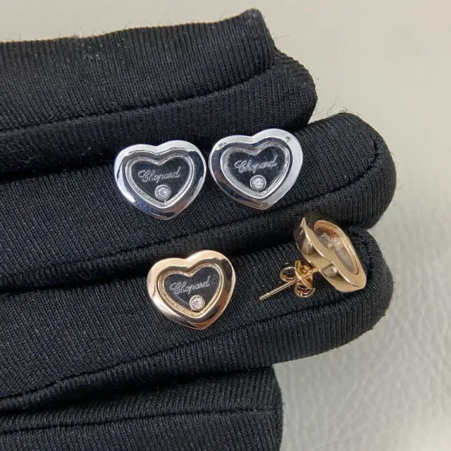 Chopard Happy Hearts Heart-Shaped Enamel and Diamond Stud Earrings 3