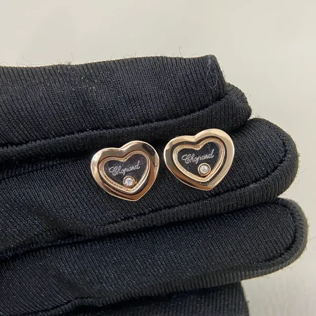 Chopard Happy Hearts Heart-Shaped Enamel and Diamond Stud Earrings 5