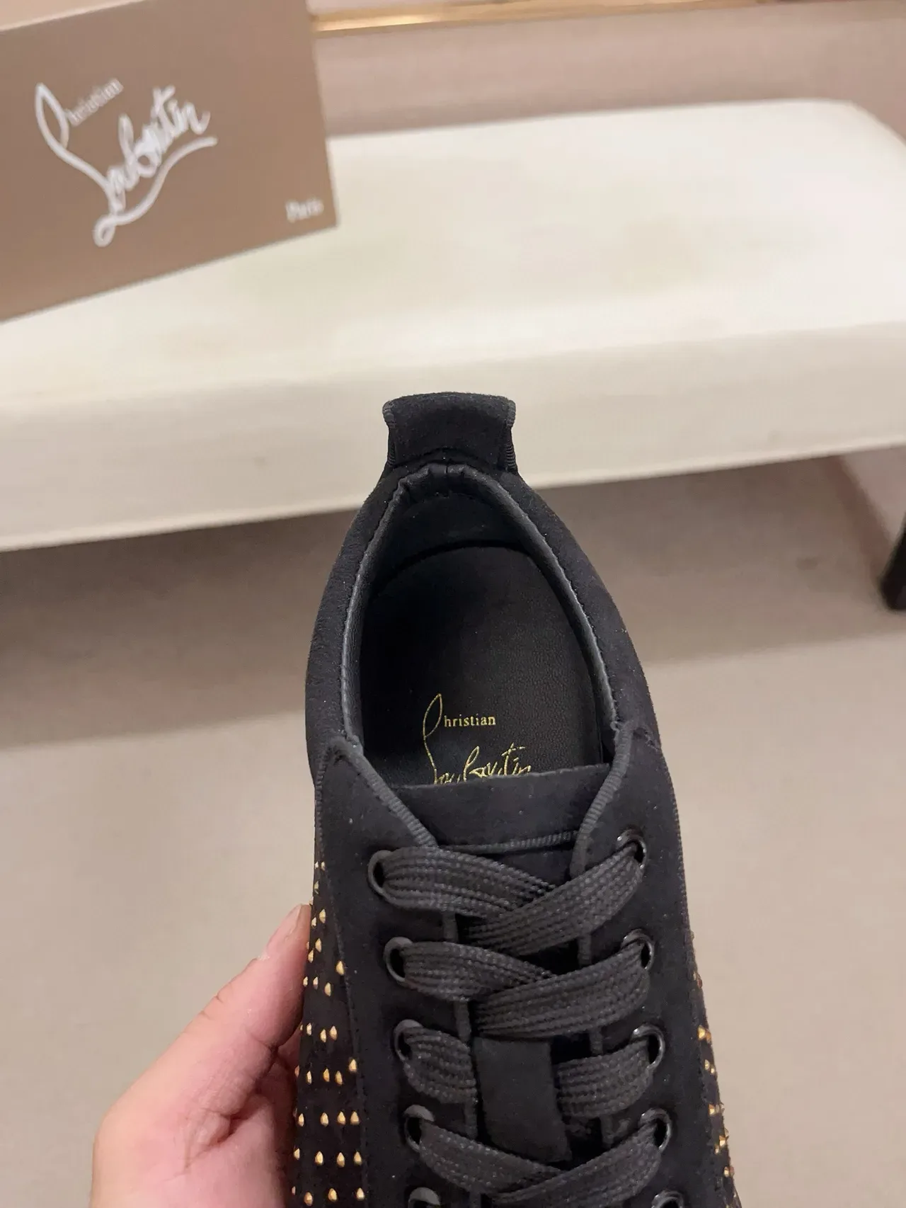 Christian Louboutin أسود ذهبي غاموس تطريز المسامير لايف ستايل سنيكرز 6