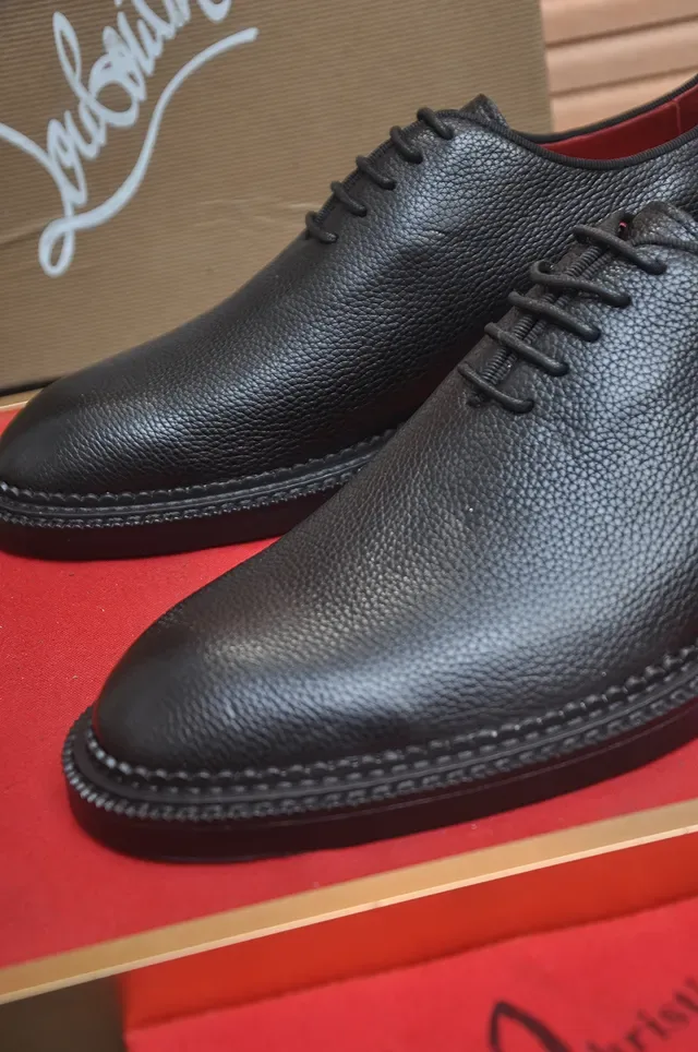 Christian Louboutin Black Pebbled Leather Cap Toe Oxford Shoes 2