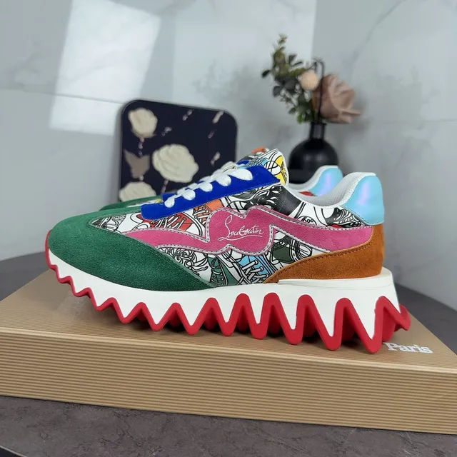 Christian Louboutin حذاء رياضي سميك متعدد الألوان بقاعدة موجية ملونة بكتل سويد 2