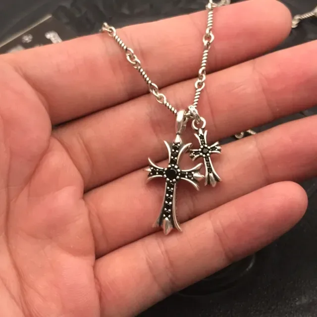Chrome Hearts Double Cross Pingente Preto Pavé 2