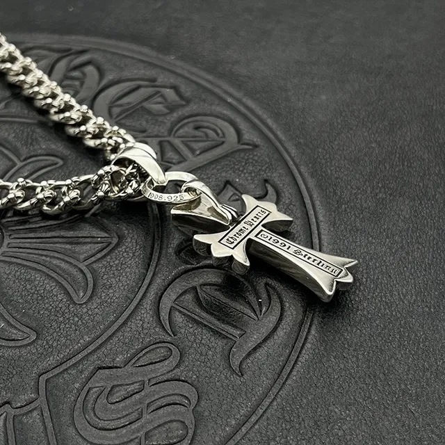 Chrome Hearts Gothic Cross Silver-Tone Necklace 4
