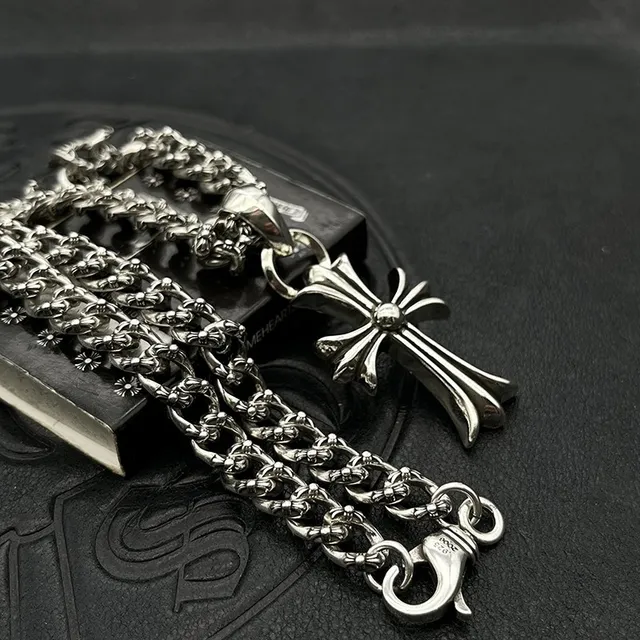 Chrome Hearts Gothic Cross Silver-Tone Necklace 7