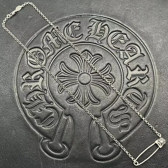 Colar de alfinete de segurança Chrome Hearts colar de motivo floral em prata 7