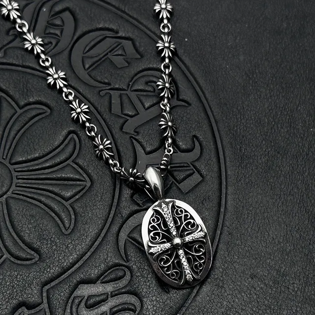 Chrome Hearts Argent Noir Orné Filigrane Pavé-Set Pierres Collier 5