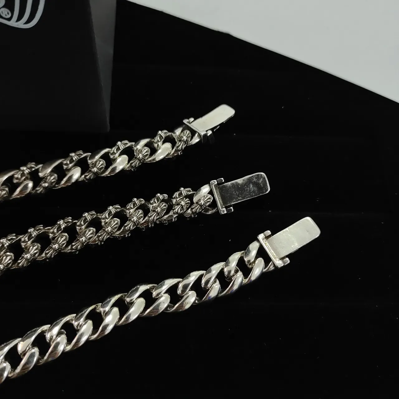 Chrome Hearts Bracelet Chaîne Mixta Maillons Ornés Gravés Argent 2