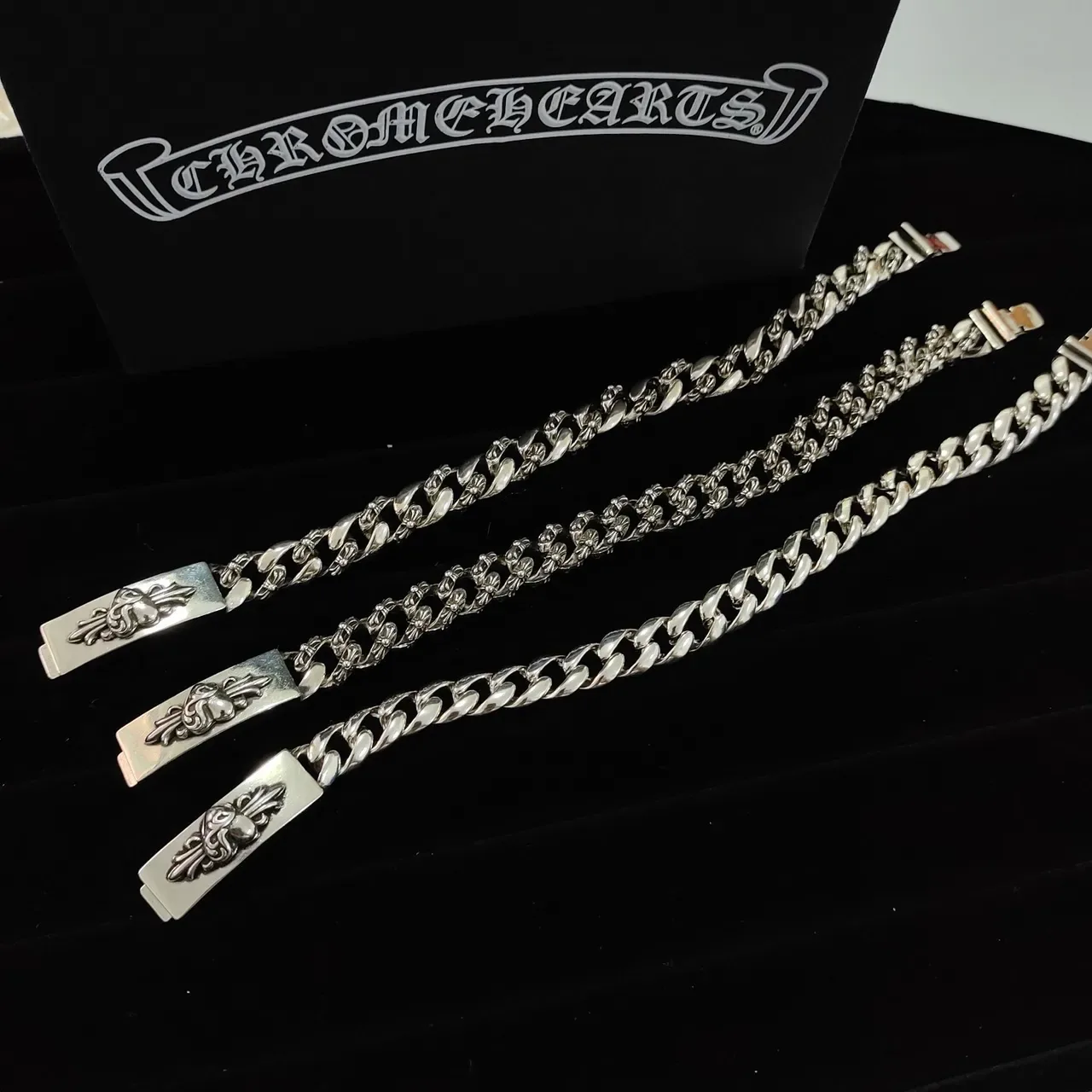 Chrome Hearts Bracelet Chaîne Mixta Maillons Ornés Gravés Argent 4