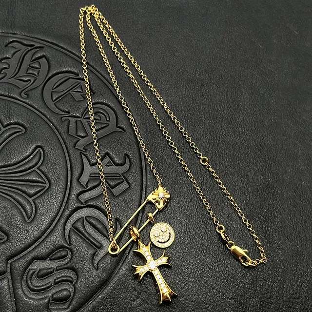 Chrome Hearts Smiley Cross et Pavé Cross Gold-Tone colliers de gemmes 7