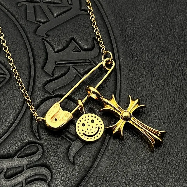 Chrome Hearts Smiley Cross et Pavé Cross Gold-Tone colliers de gemmes 8