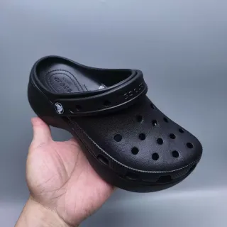 Crocs Classic Clog Black Molded Foam Clog