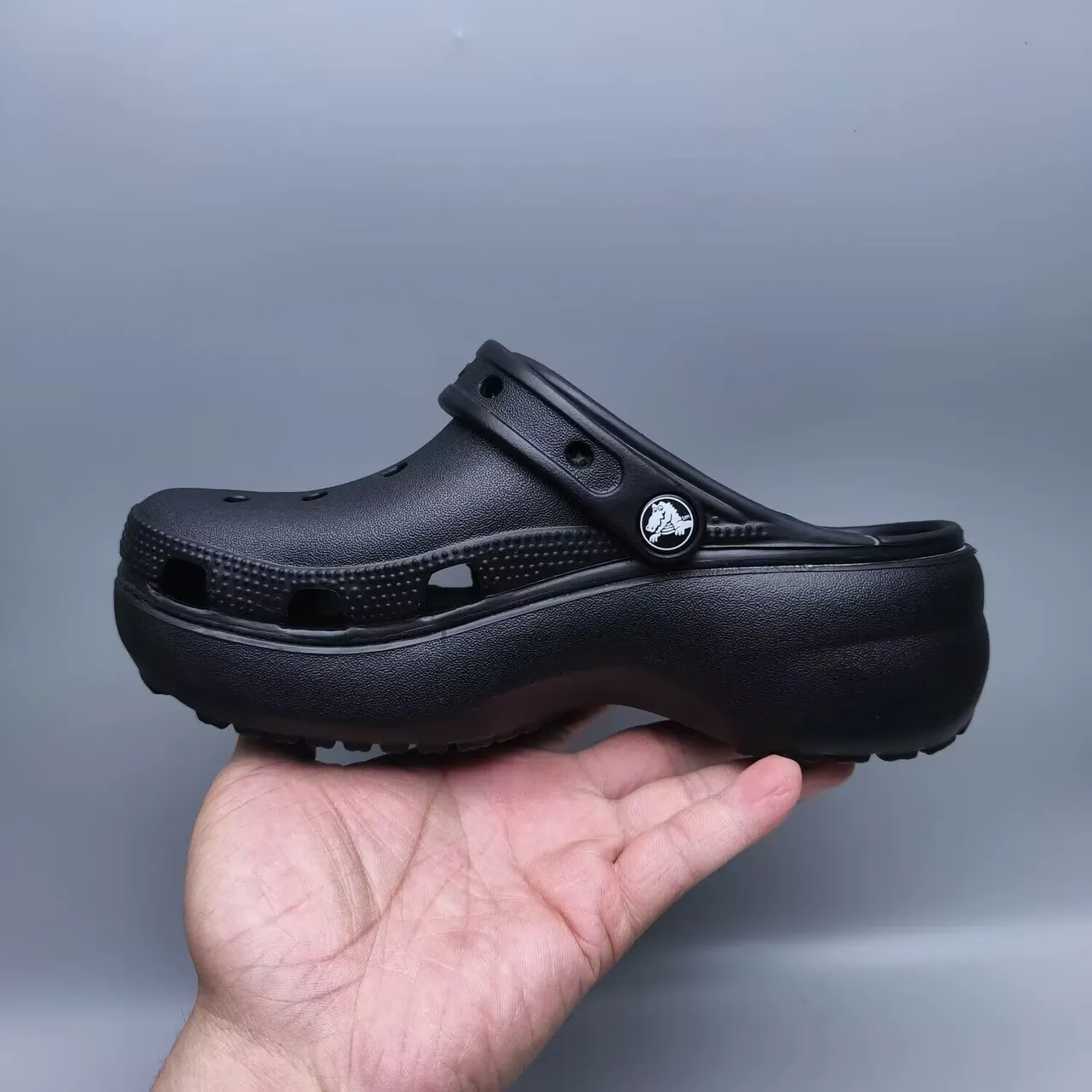 Crocs Classic Clog أسود رغوة مبطنة كلوج 7