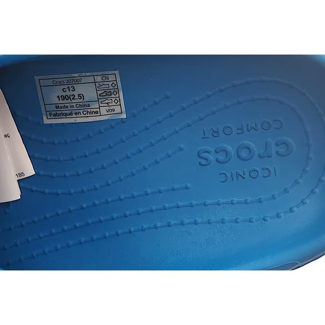 Crocs Zueco Clásico Rojo Blanco Construcción de Espuma Perforada Correa Ajustable Zueco 15