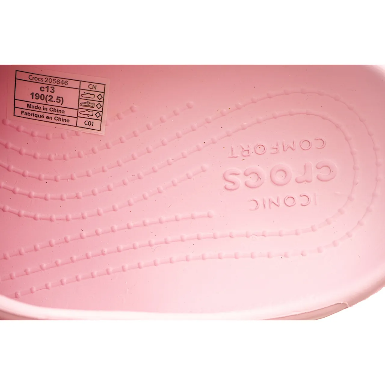 Crocs Zueco Clásico Rojo Blanco Construcción de Espuma Perforada Correa Ajustable Zueco 22