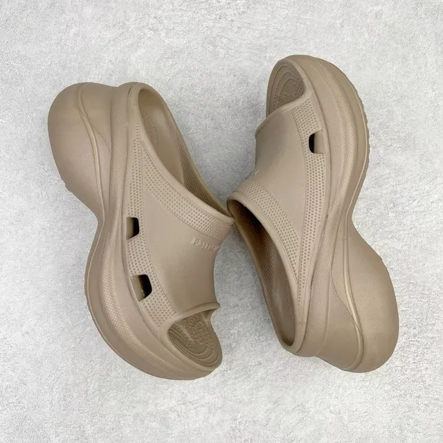 Crocs Echo Clog Beige Plataforma Espuma Moldada Zueco 8