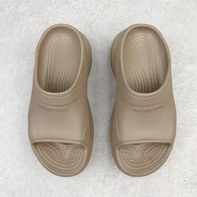 Crocs Echo Clog Beige Plataforma Espuma Moldada Zueco 9
