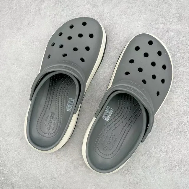 Crocs Echo Clog Zueco gris y crema de plataforma 3